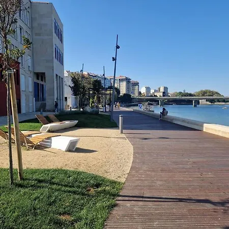 公寓 Bouzas. Garaje Con Cargador V.e. *