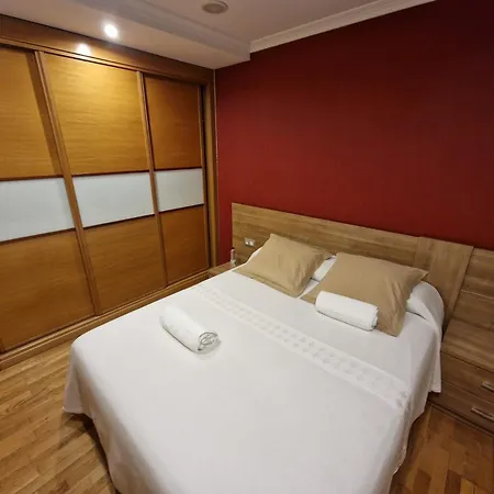 Bouzas. Garaje Con Cargador V.e. * 比戈