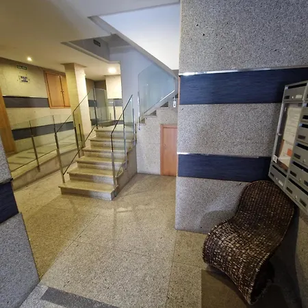 Daire Bouzas. Garaje Con Cargador V.e. Vigo