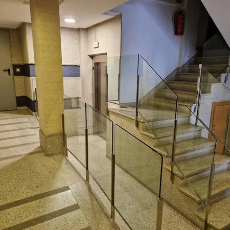 Daire Bouzas. Garaje Con Cargador V.e.