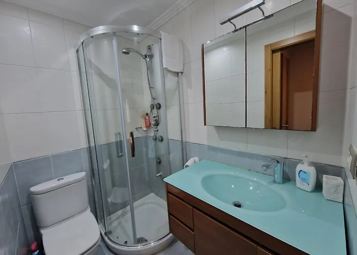 Bouzas. Garaje Con Cargador V.e. Vigo