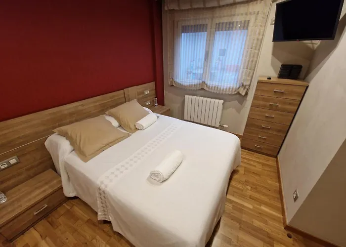 Bouzas. Garaje Con Cargador V.e. * Vigo