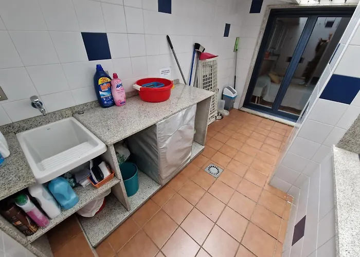 Bouzas. Garaje Con Cargador V.e. * Vigo